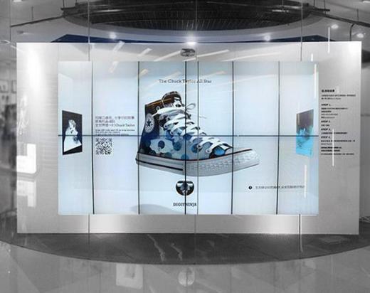 互動投影櫥窗77